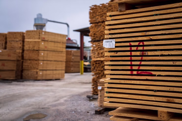 Where to Find Top Decking Materials in 2026